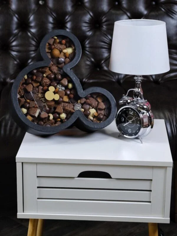 Коробка с шоколадом